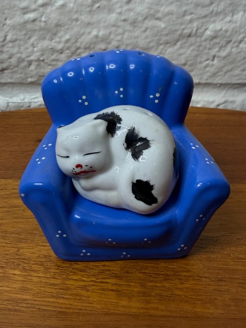 Vintage Sleeping Cat on Blue Chair Salt & Pepper Shaker Set